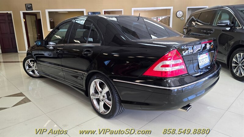 Used 2006 Mercedes-Benz C 230 Sedan image 3