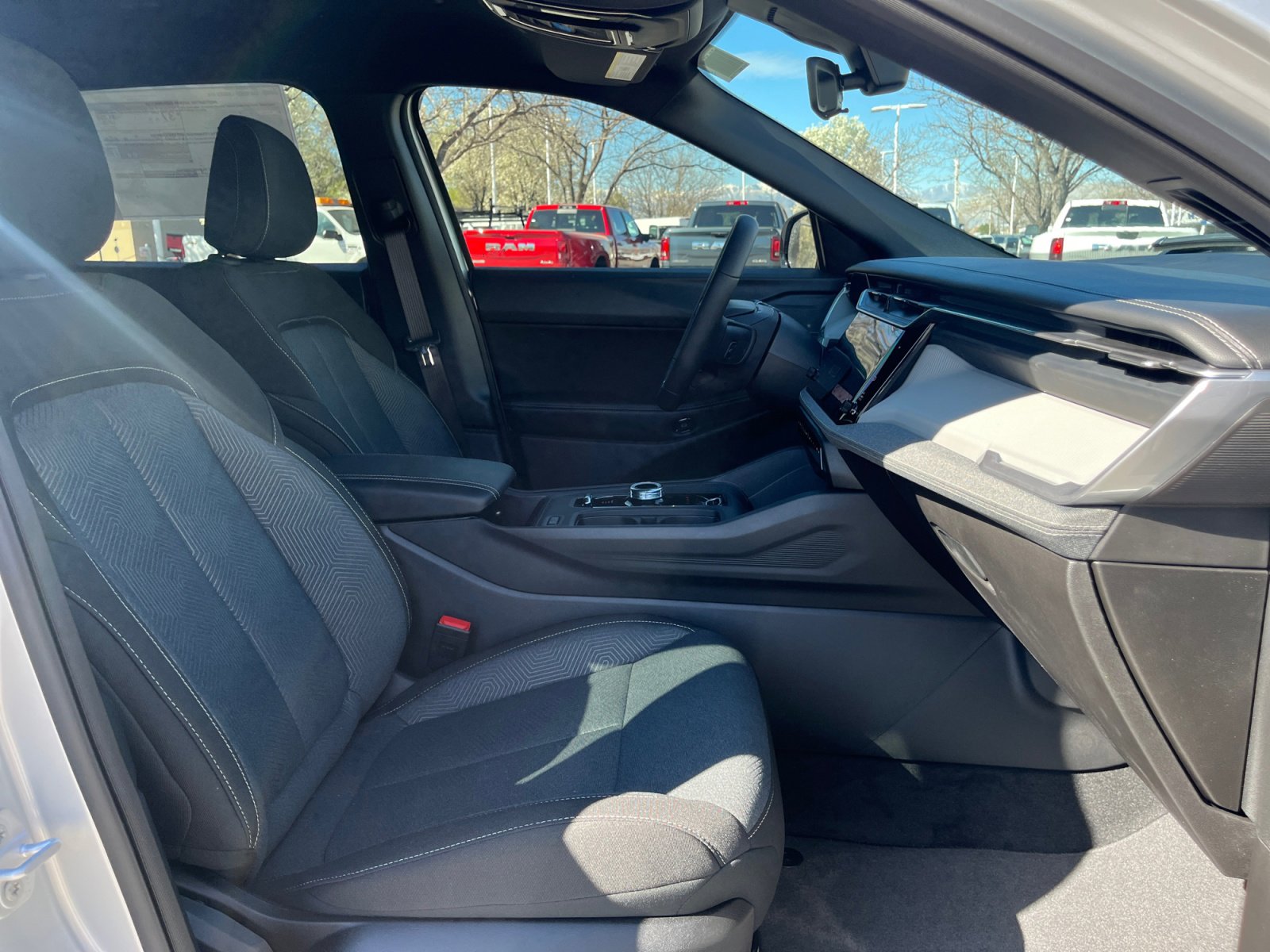 New 2026 Jeep Cherokee Laredo AWD/4WD image 27