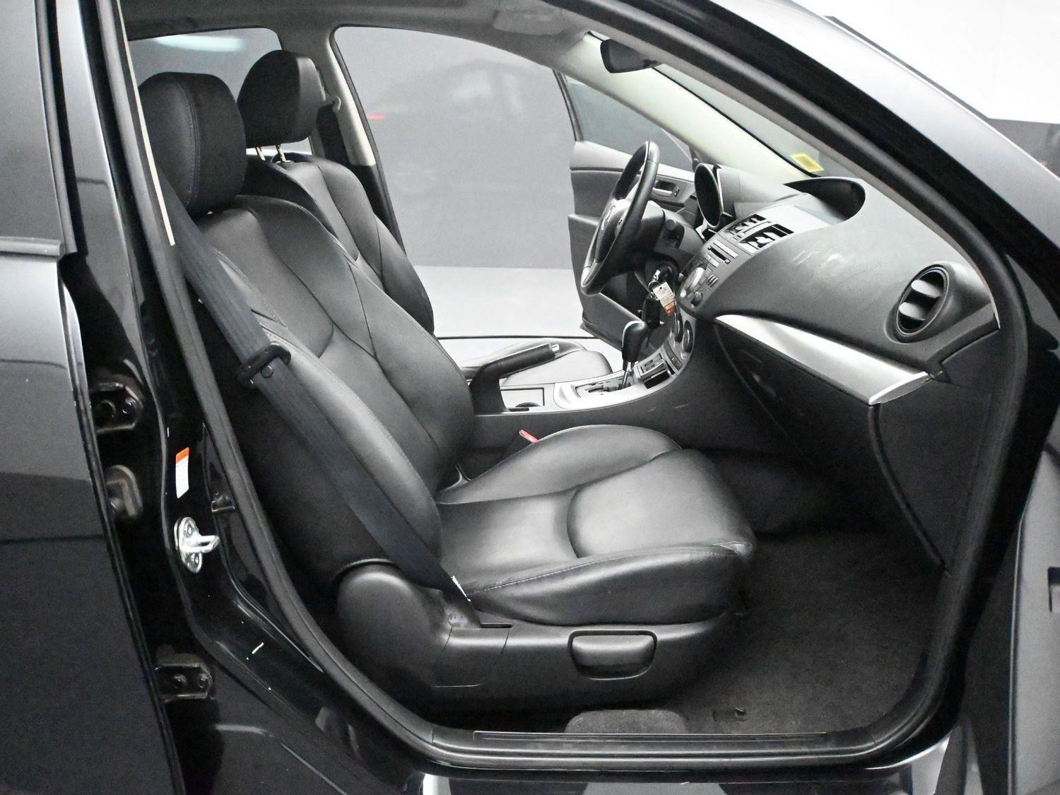 Used 2010 MAZDA MAZDA3 s Grand Touring FWD image 13