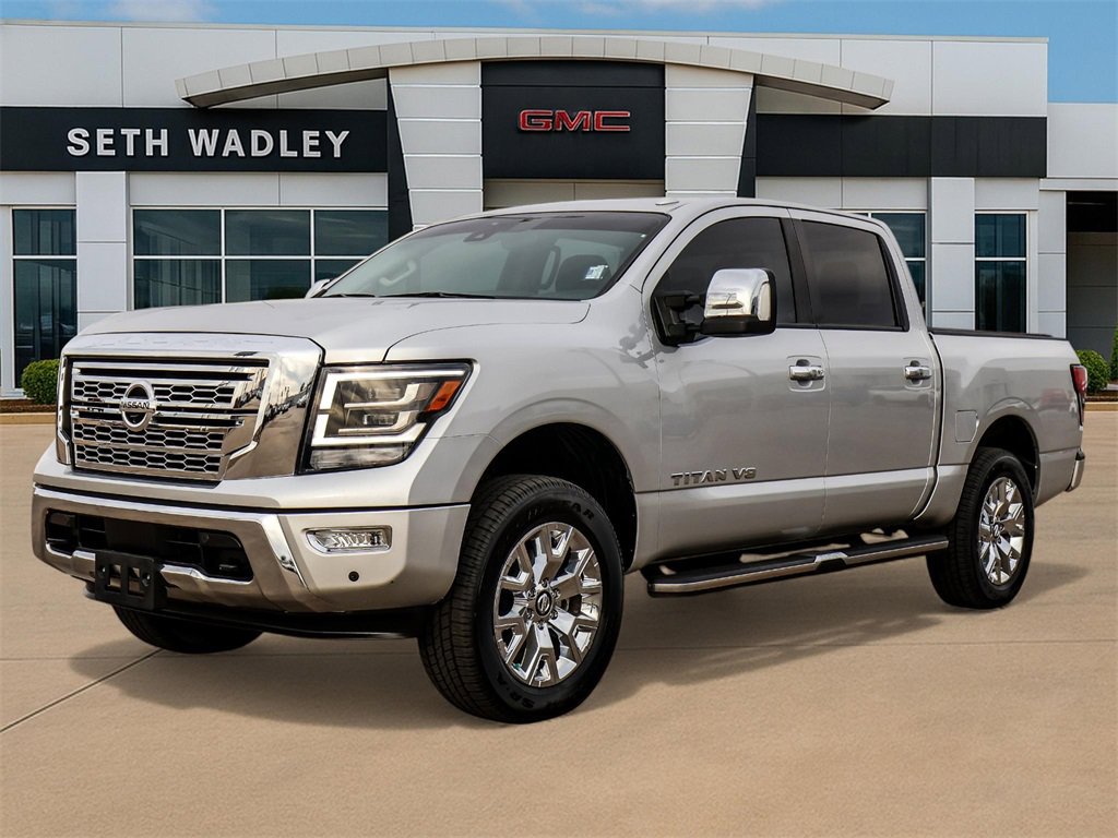 Used 2020 Nissan Titan SL w/ Moonroof Package image 3
