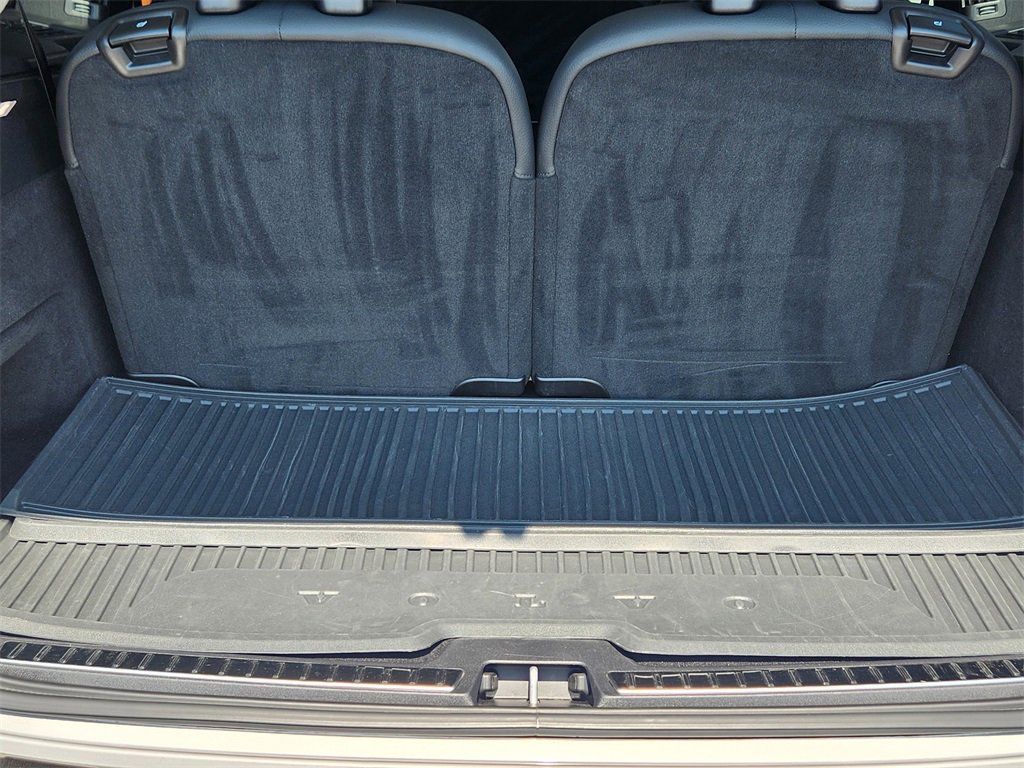 Used 2023 Volvo XC90 T8 Plus w/ Protection Package Premier image 24