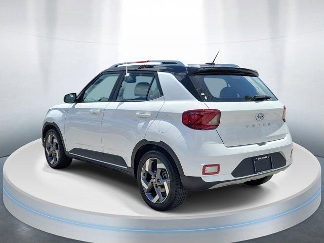 Certified 2023 Hyundai Venue Limited FWD image 3