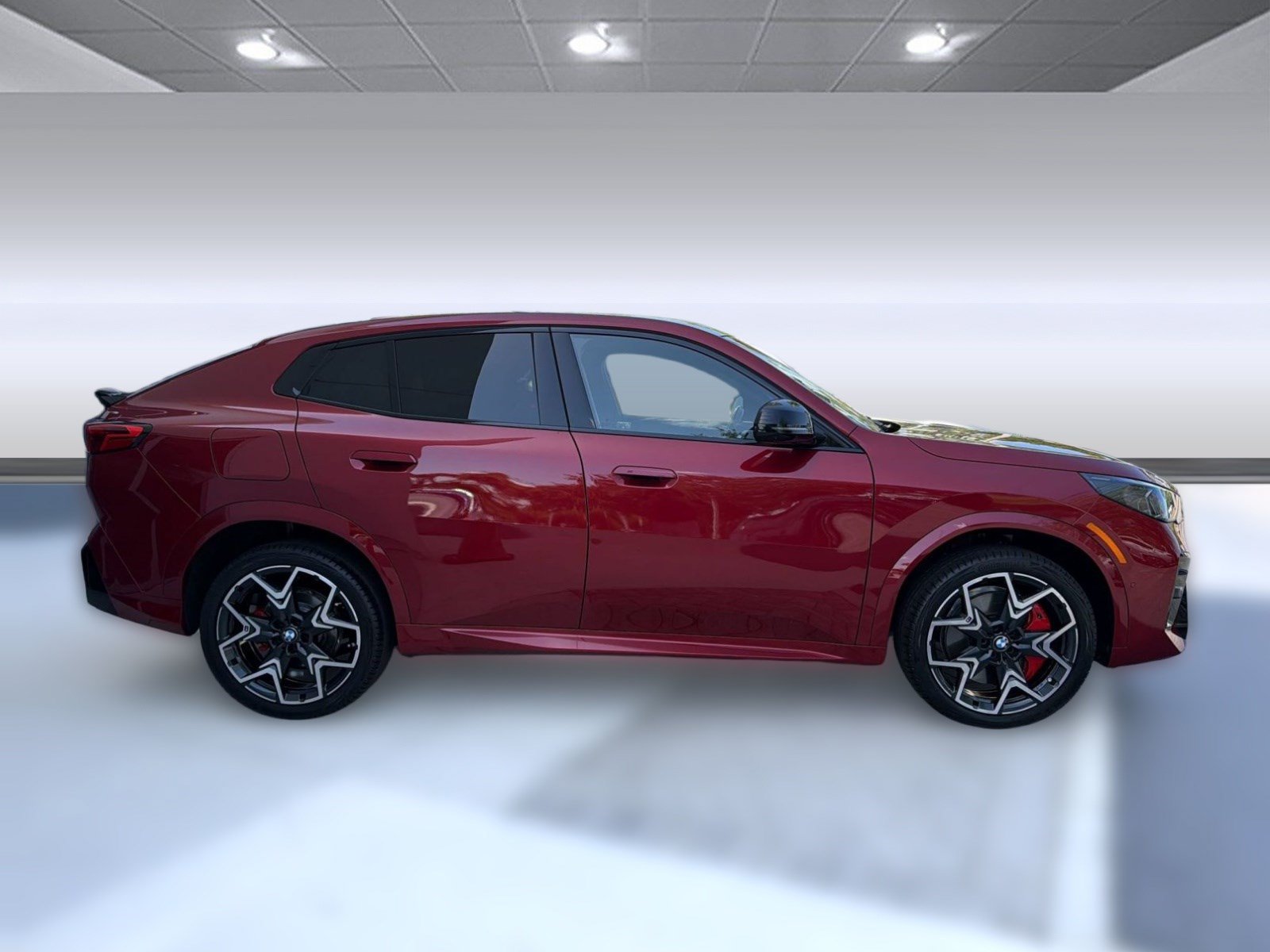 Used 2025 BMW X2 xDrive28i w/ Premium Package AWD/4WD image 8