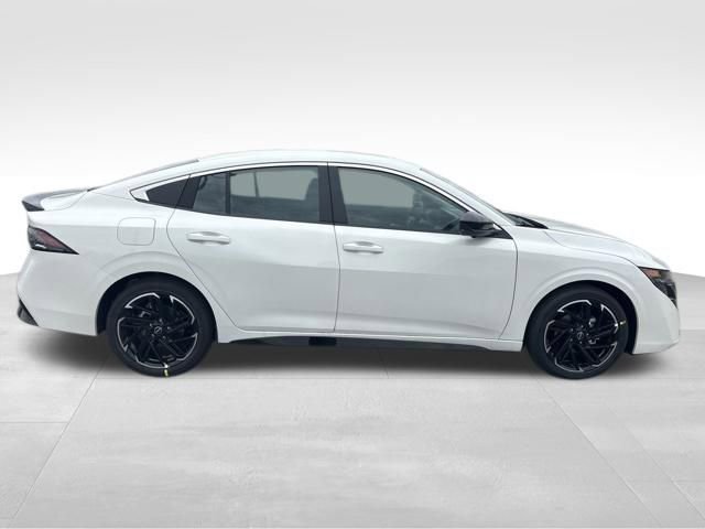 New 2026 Nissan Sentra SR w/ SR Premium Package FWD image 10