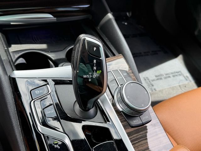 Used 2021 BMW 530i w/ Convenience Package RWD image 20