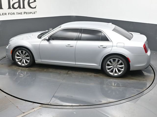 Used 2020 Chrysler 300 Touring L w/ Quick Order Package 2EF image 41