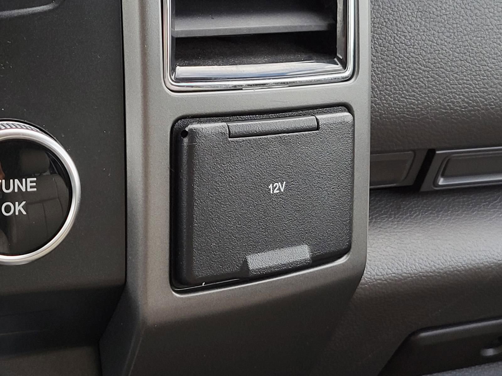 Used 2018 Ford Expedition XLT w/ Equipment Group 201A image 22