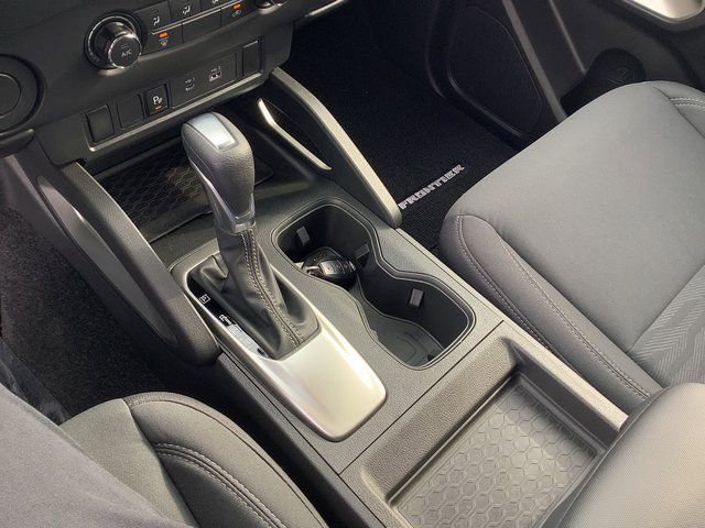 Used 2024 Nissan Frontier SV w/ Technology Package image 17