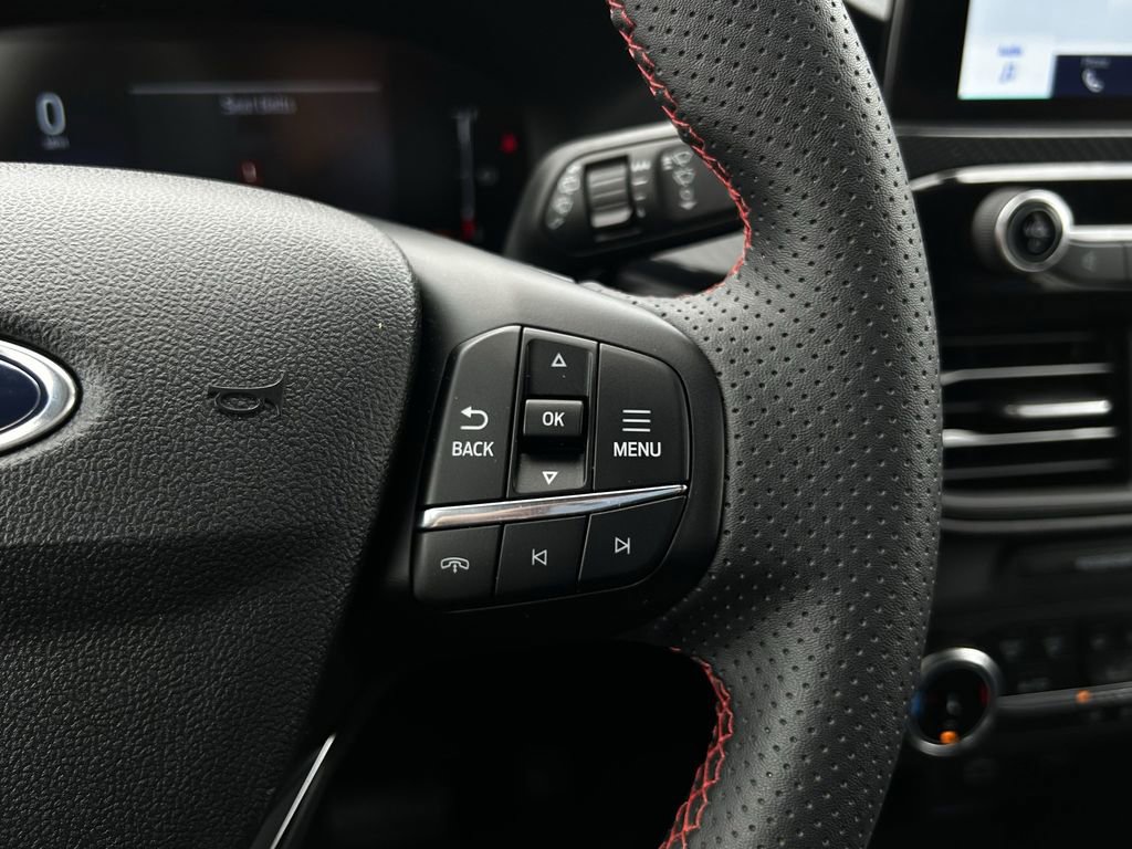 Used 2026 Ford Escape ST-Line image 16