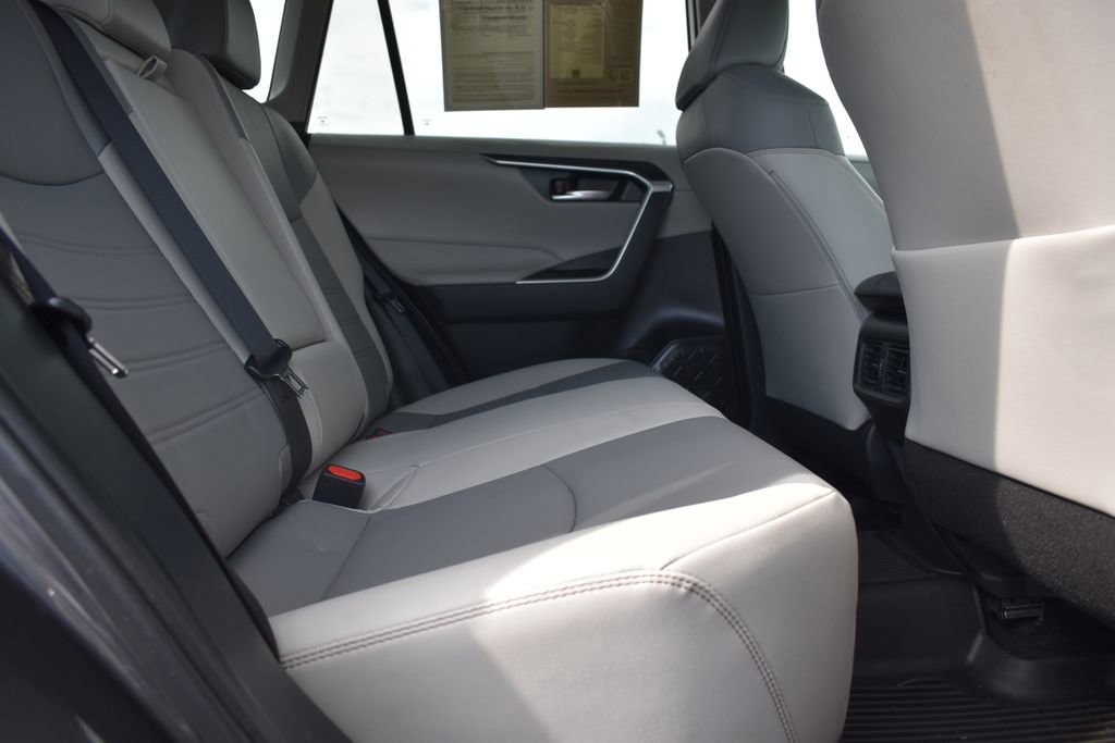 Used 2023 Toyota RAV4 XLE Premium FWD image 14
