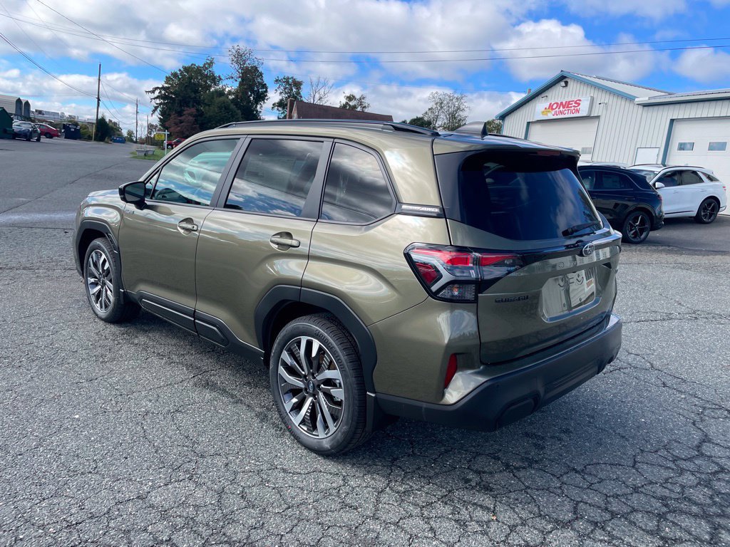 New 2026 Subaru Forester Touring AWD/4WD image 5