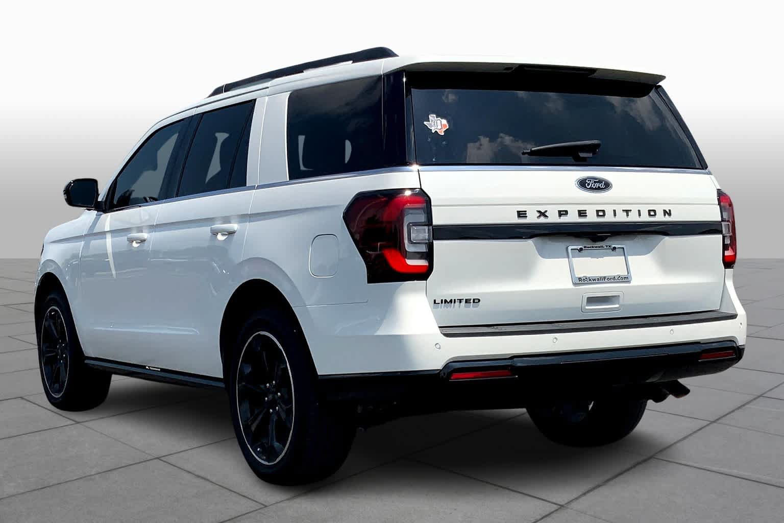 Used 2022 Ford Expedition Limited RWD image 12