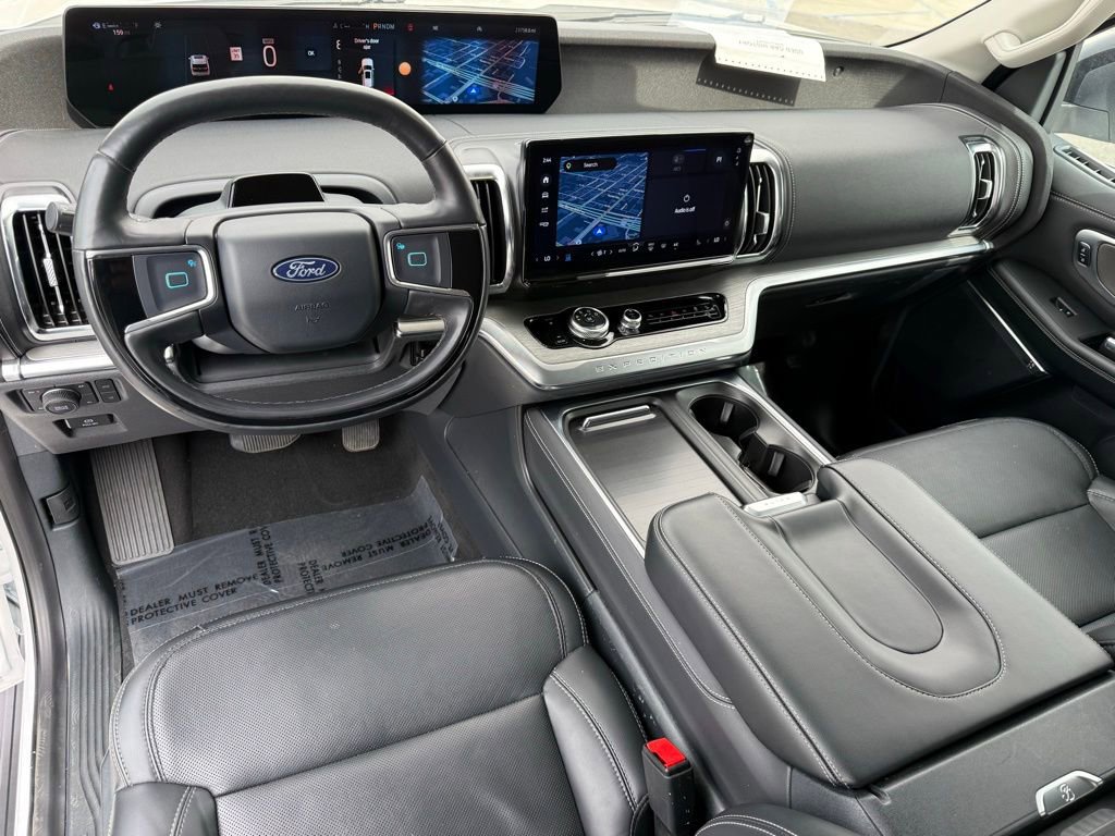 Certified 2025 Ford Expedition Platinum image 10