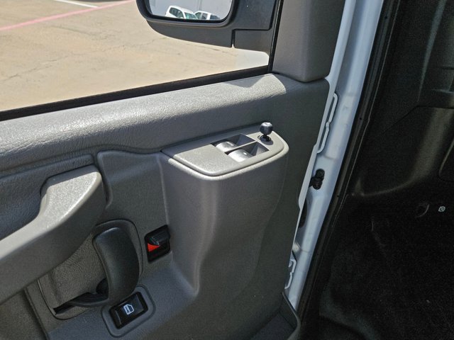 Used 2023 GMC Savana 2500 w/ Driver Convenience Package image 12