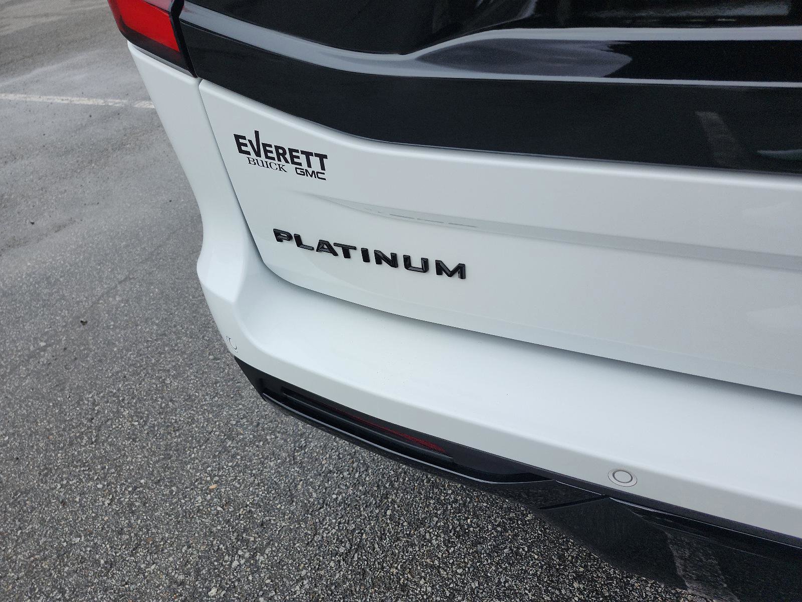 Used 2025 Ford Expedition Max Platinum w/ Stealth Appearance Package image 4