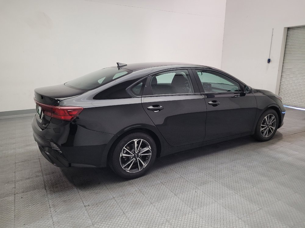 Used 2022 Kia Forte LXS FWD image 10