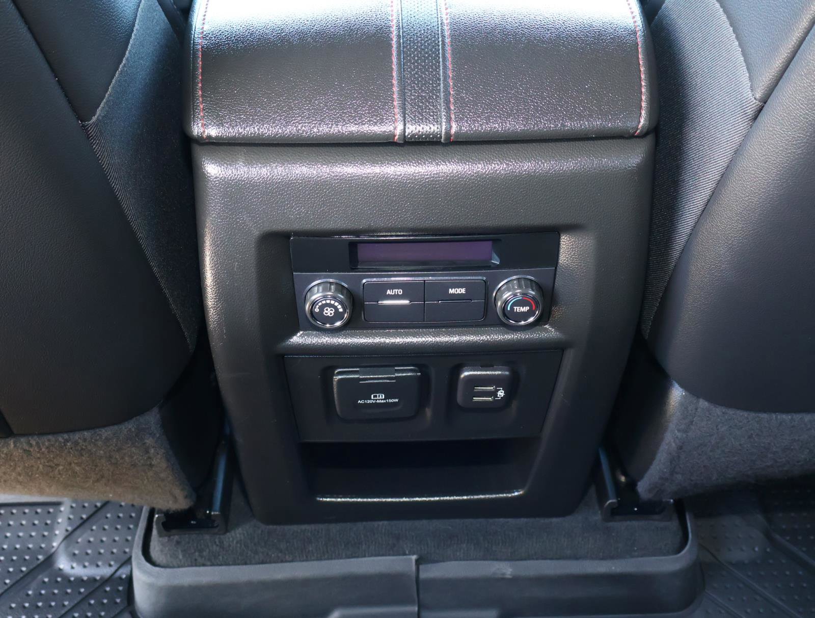 Used 2023 Chevrolet Traverse RS image 13