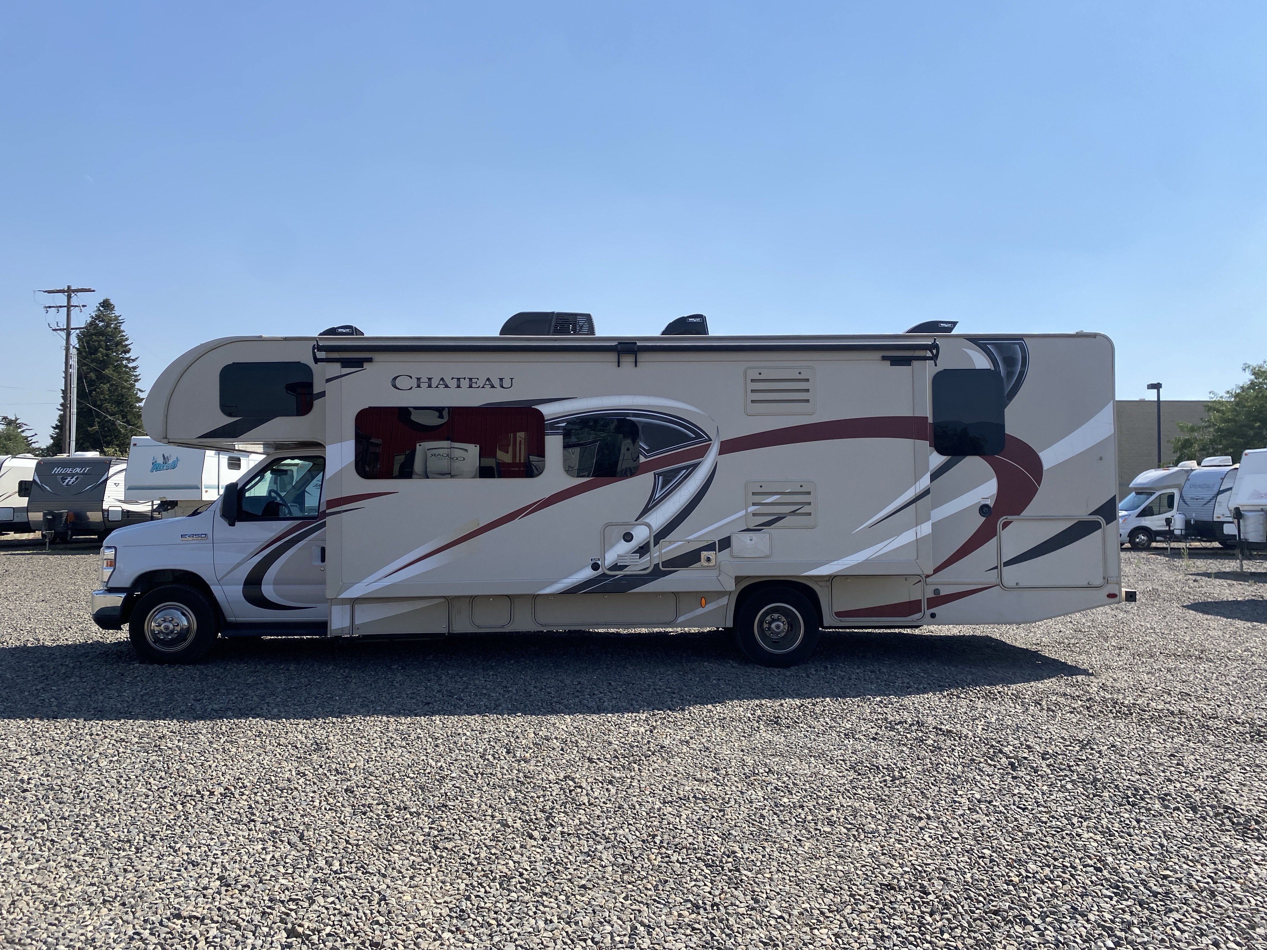 Used 2017 Ford E-450 and Econoline 450 Super Duty w/ Motorhome Prep Package RWD image 6