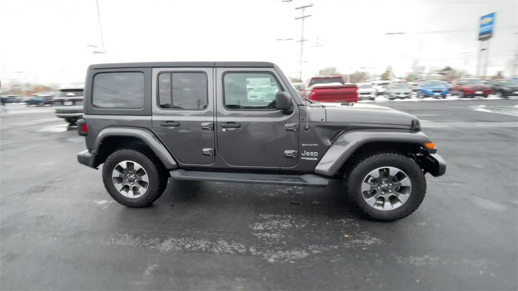 Used 2022 Jeep Wrangler Unlimited Sahara w/ Cold Weather Group image 9