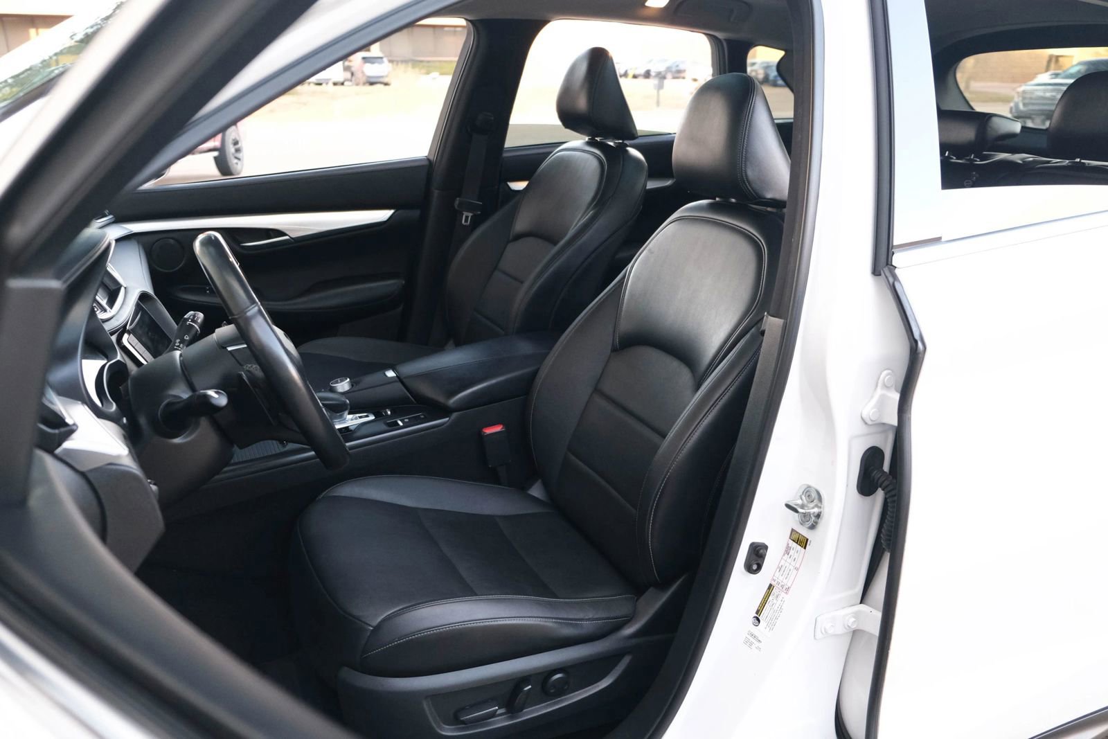 Used 2021 INFINITI QX50 Luxe image 21