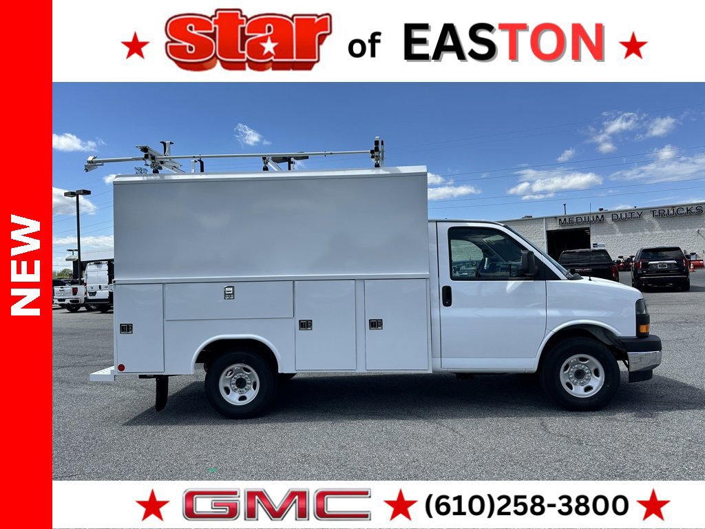 New 2025 GMC Savana 3500 w/ Power Convenience Package image 3