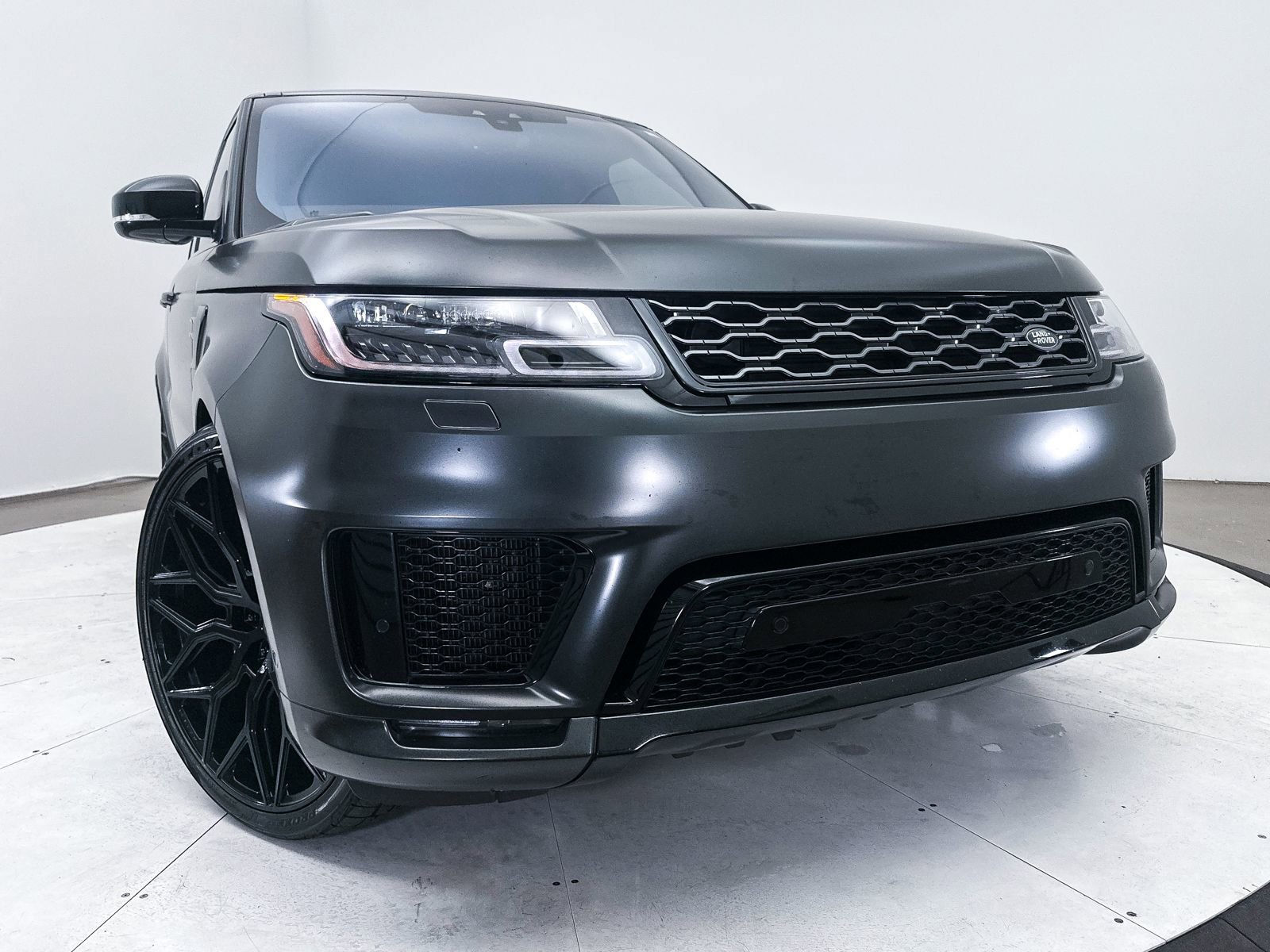 Used 2019 Land Rover Range Rover Sport HSE image 13