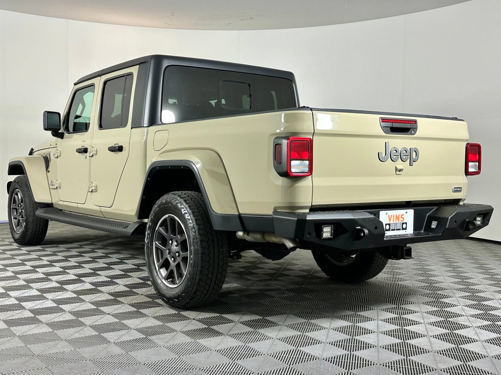 Used 2022 Jeep Gladiator Overland w/ Popular Equipment Package AWD/4WD image 34