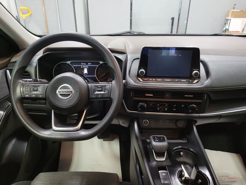 Used 2021 Nissan Rogue S image 3