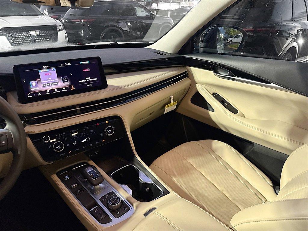 Used 2025 INFINITI QX60 Pure image 24