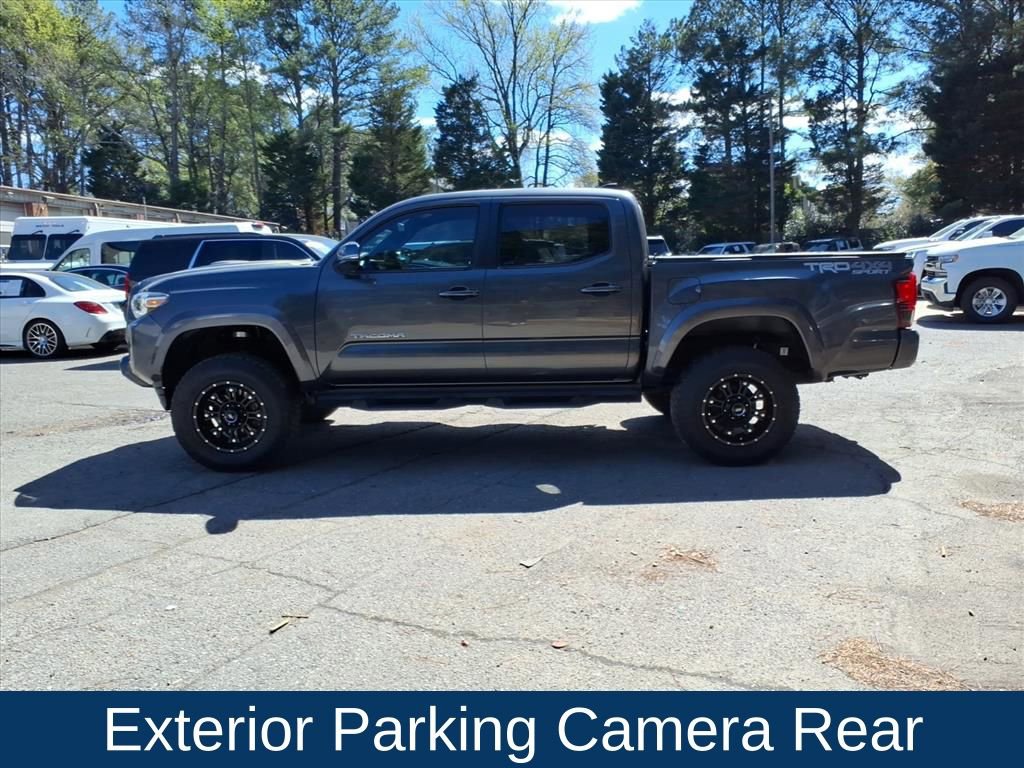 Used 2019 Toyota Tacoma TRD Sport image 8