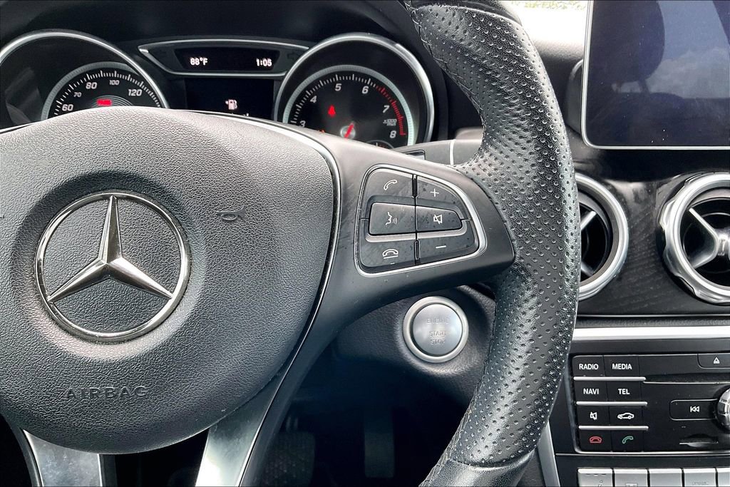 Used 2019 Mercedes-Benz GLA 250 4MATIC image 11