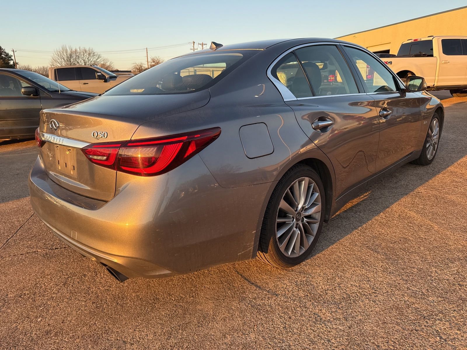 Used 2018 INFINITI Q50 Luxe image 7