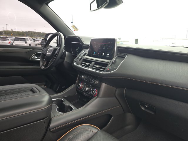 Used 2023 GMC Yukon XL AT4 w/ Technology Package AWD/4WD image 24