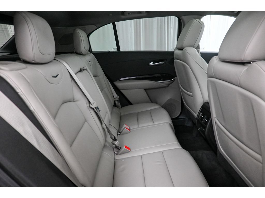 Used 2023 Cadillac XT4 Premium Luxury AWD/4WD image 20