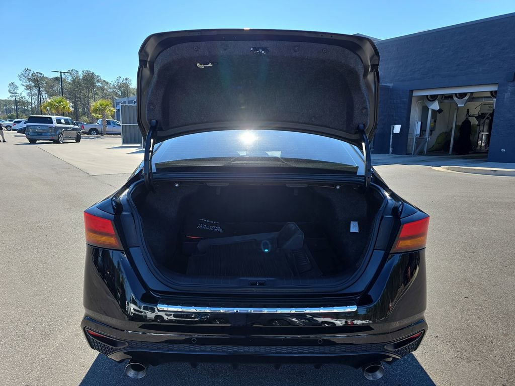 Used 2023 Nissan Altima 2.5 SR image 16