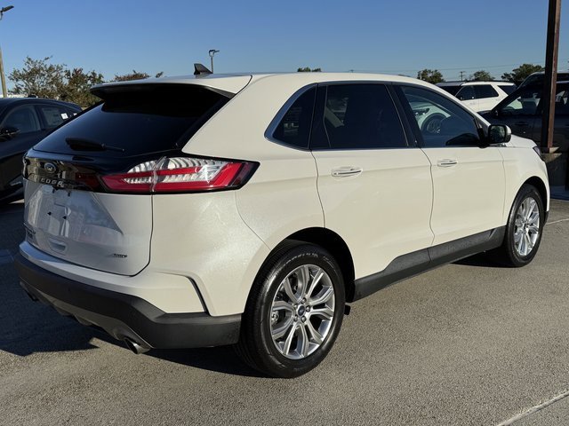 Used 2021 Ford Edge Titanium image 9