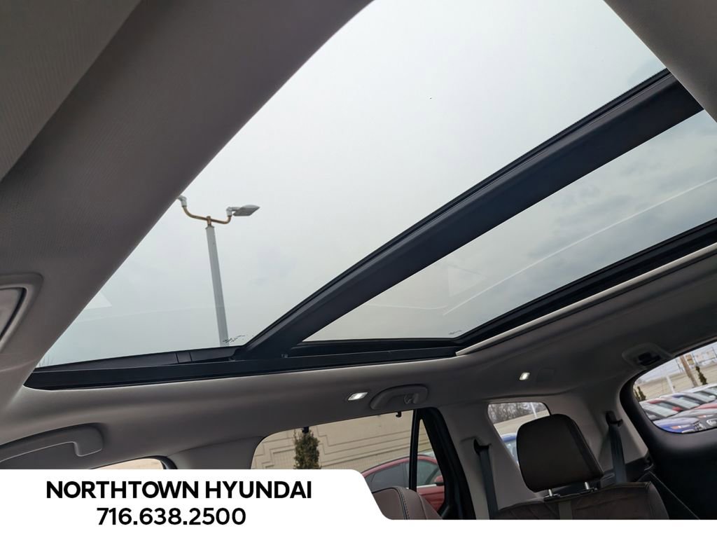 Used 2026 Honda Pilot Elite image 9