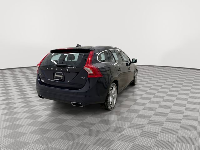 Used 2017 Volvo V60 T5 Premier w/ Convenience Package image 11