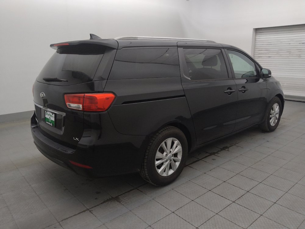 Used 2017 Kia Sedona LX w/ LX Essentials Premium Package FWD image 10