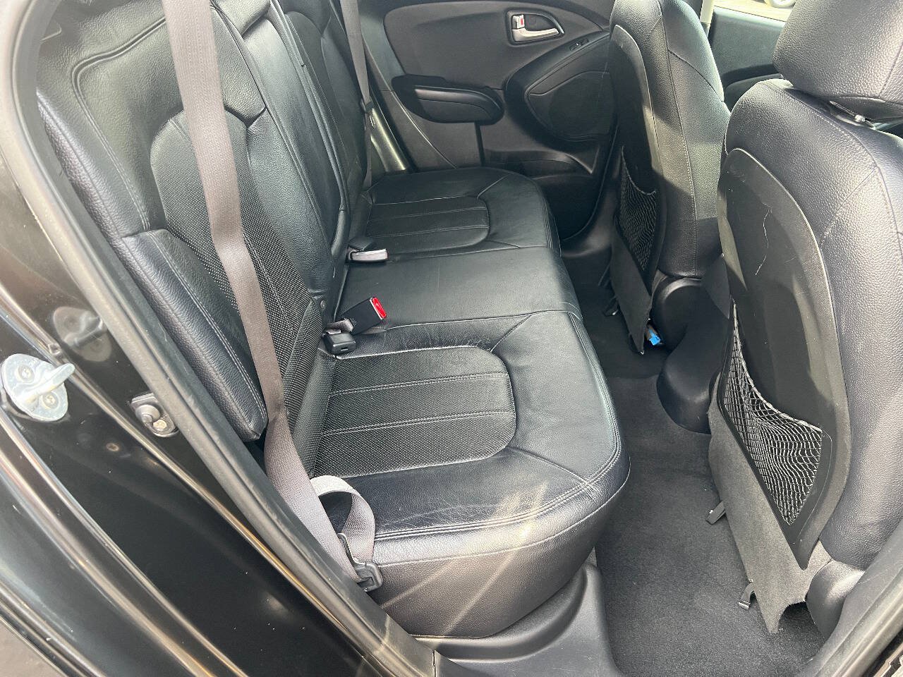 Used 2013 Hyundai Tucson Limited w/ Premium Pkg FWD image 24