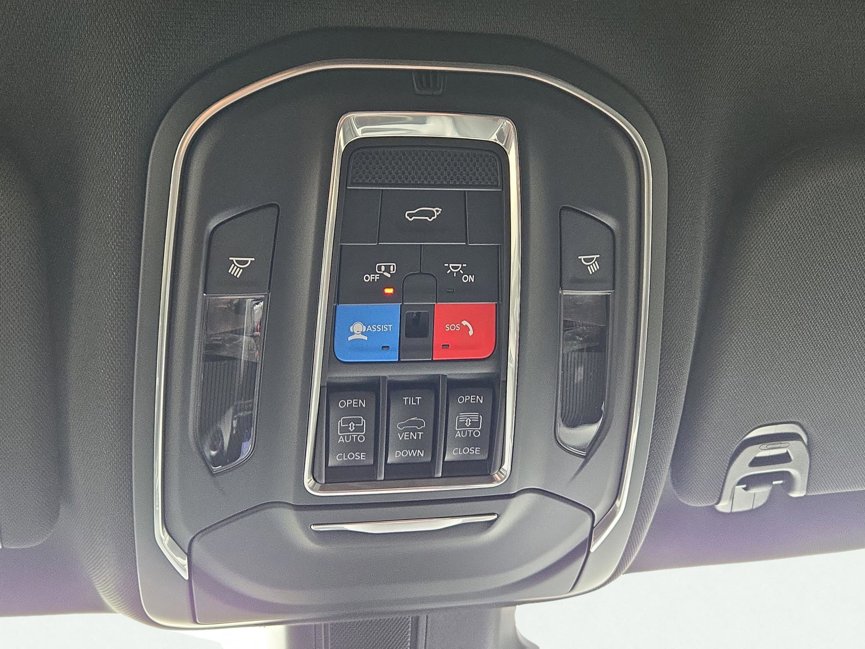 New 2025 Jeep Wagoneer L Series II w/ Premium Group I image 33