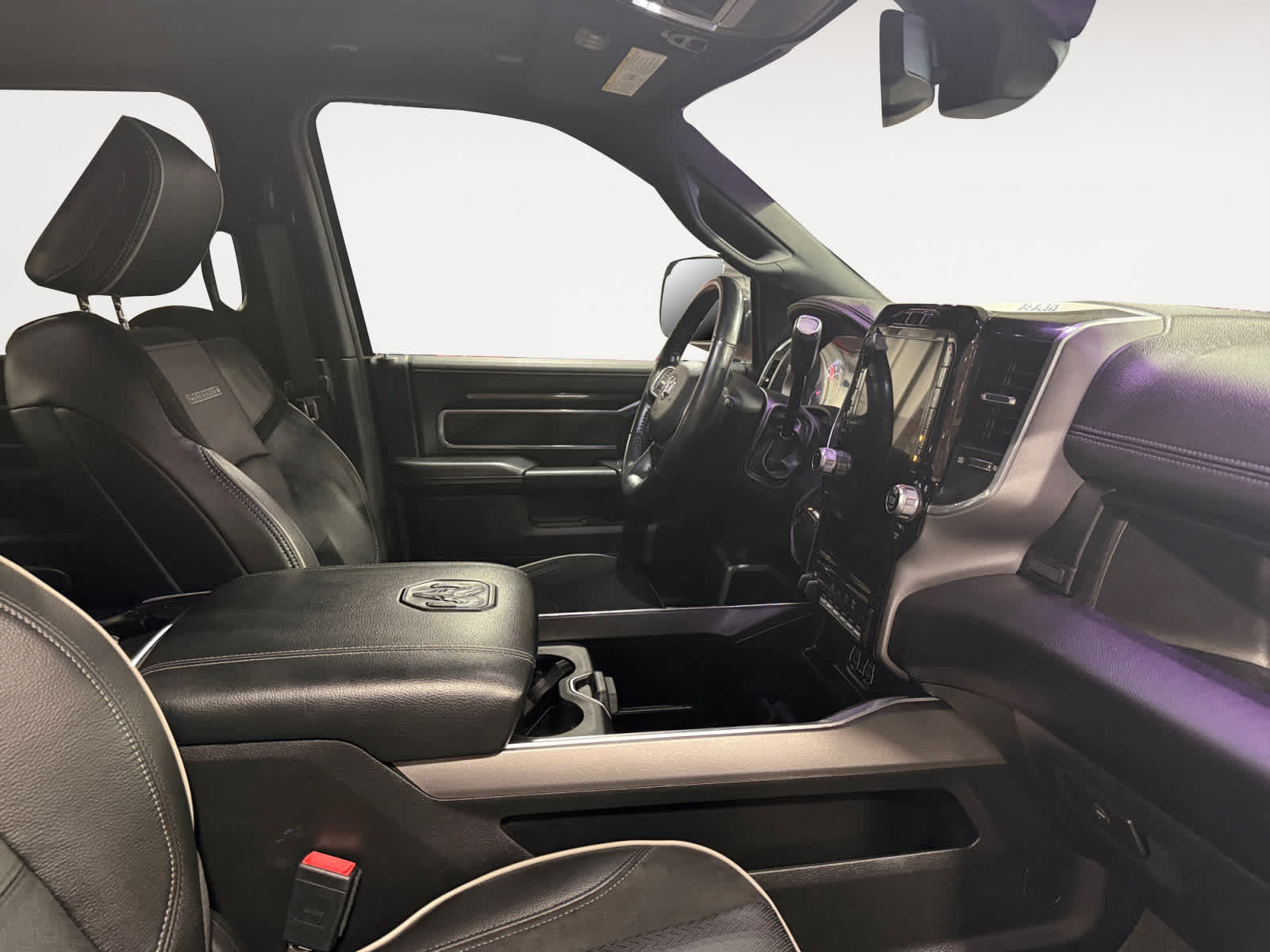 Used 2022 RAM 2500 Laramie AWD/4WD image 16