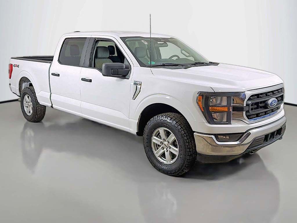 Used 2023 Ford F150 XLT image 2