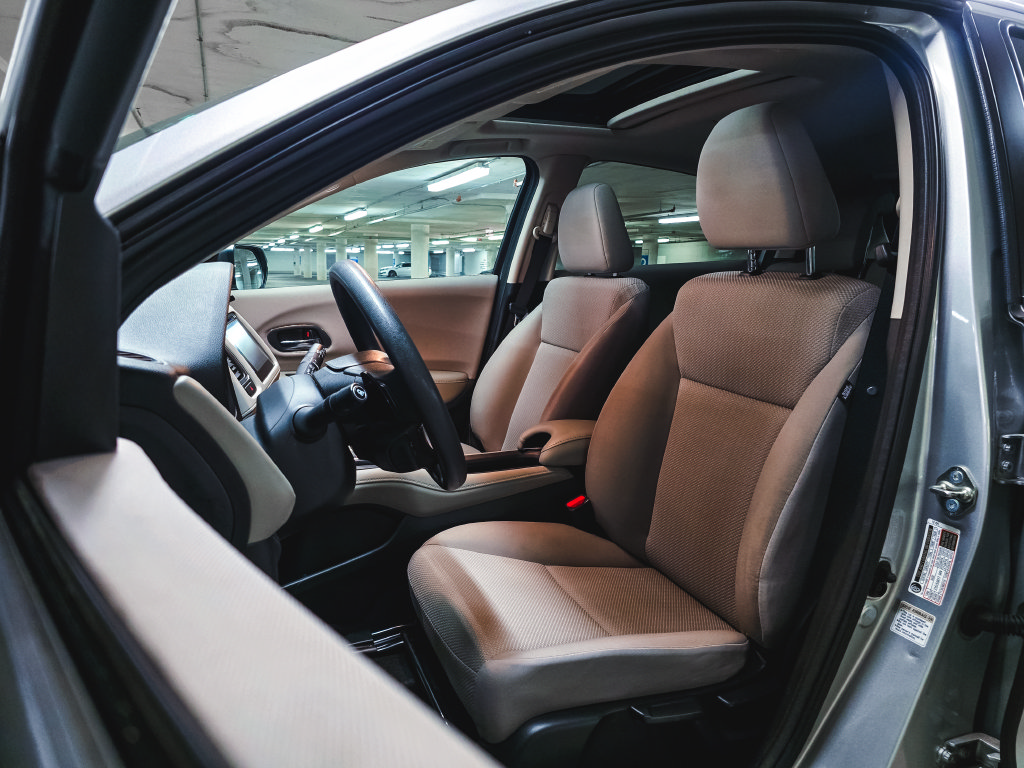 Used 2016 Honda HR-V EX image 17