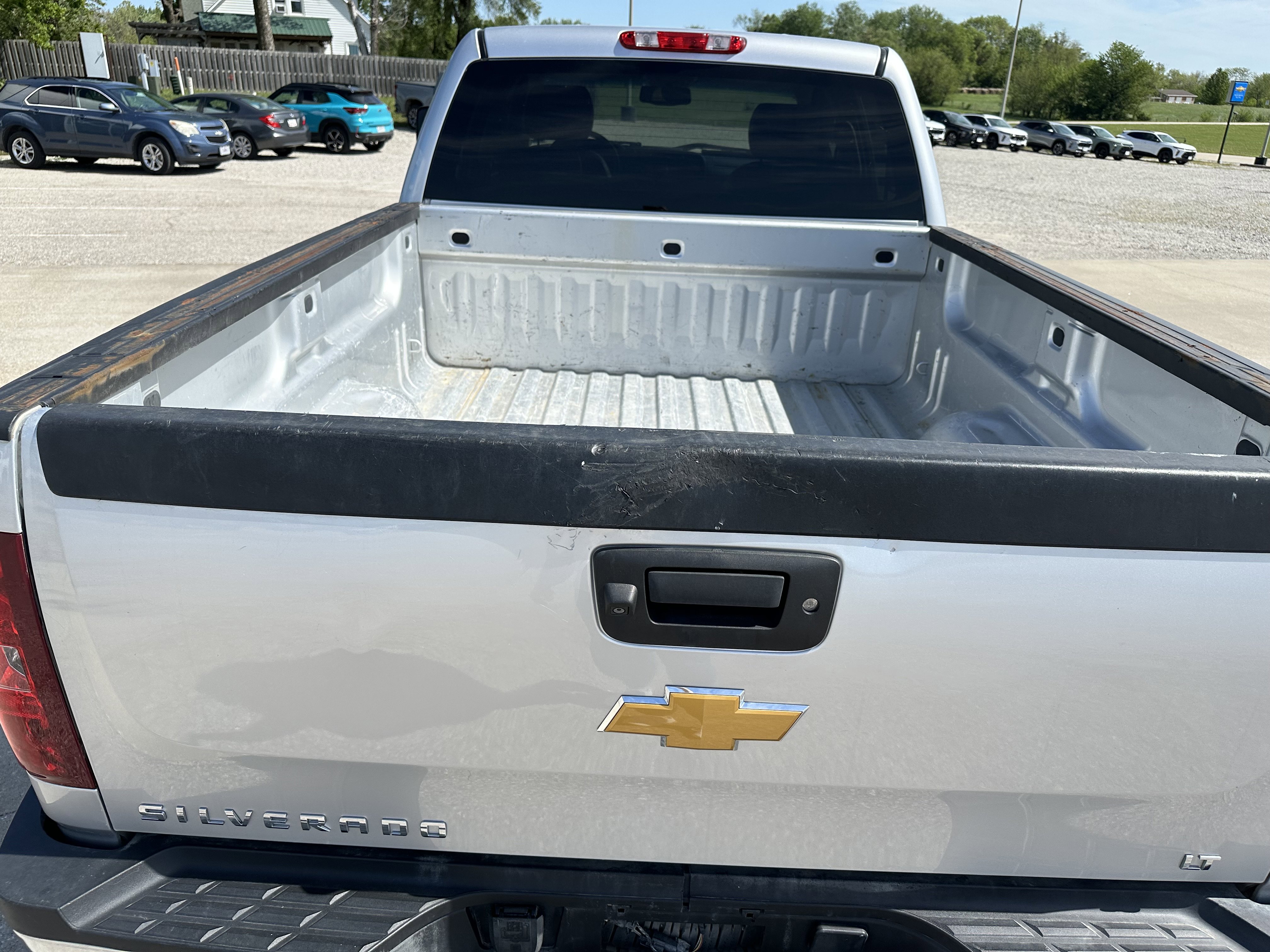 Used 2014 Chevrolet Silverado 2500 LT w/ Custom Sport Truck Package AWD/4WD image 19