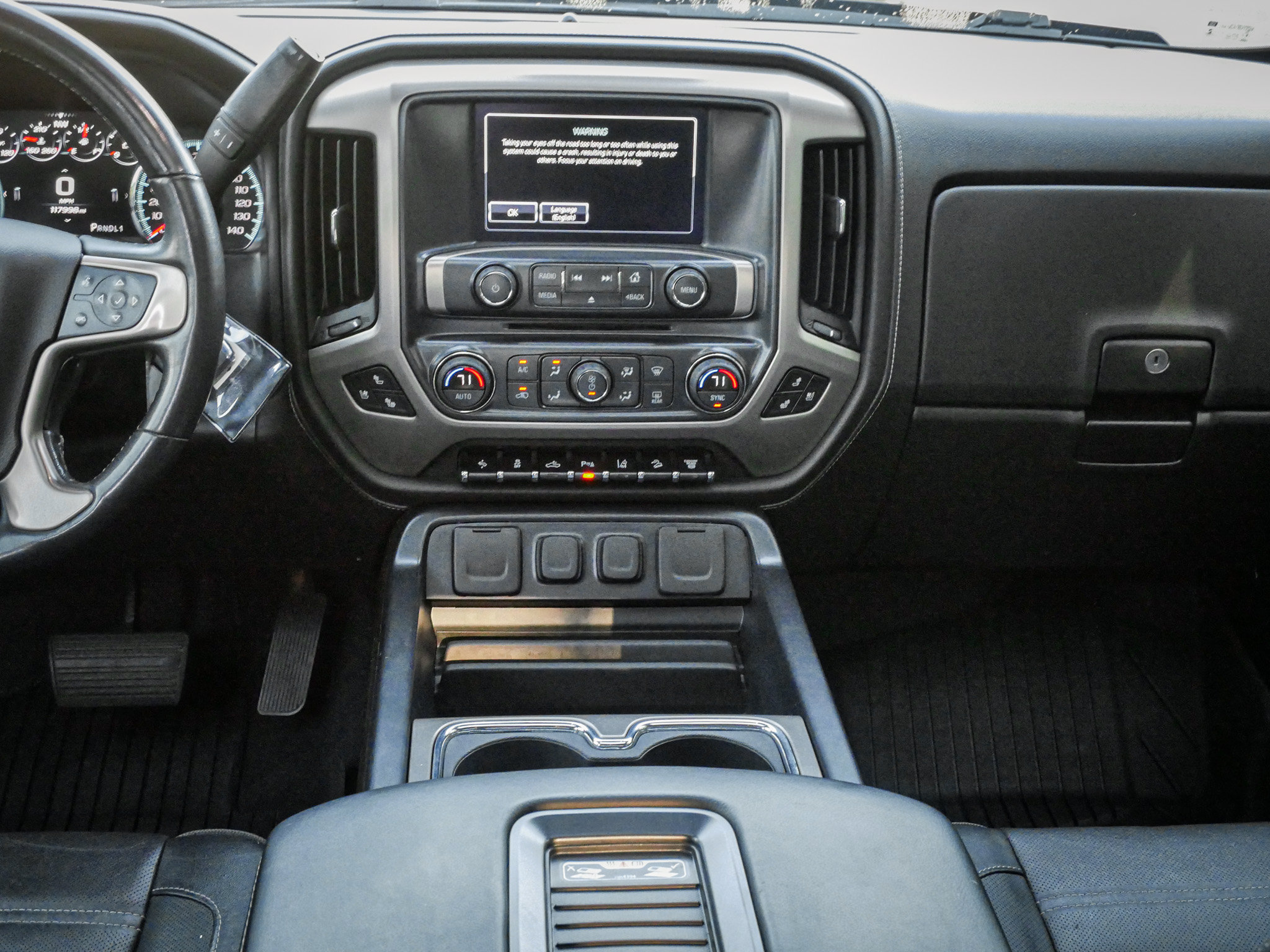 Used 2019 GMC Sierra 2500 Denali w/ Duramax Plus Package AWD/4WD image 30
