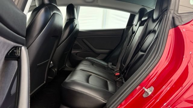 Used 2019 Tesla Model 3 Long Range RWD image 15