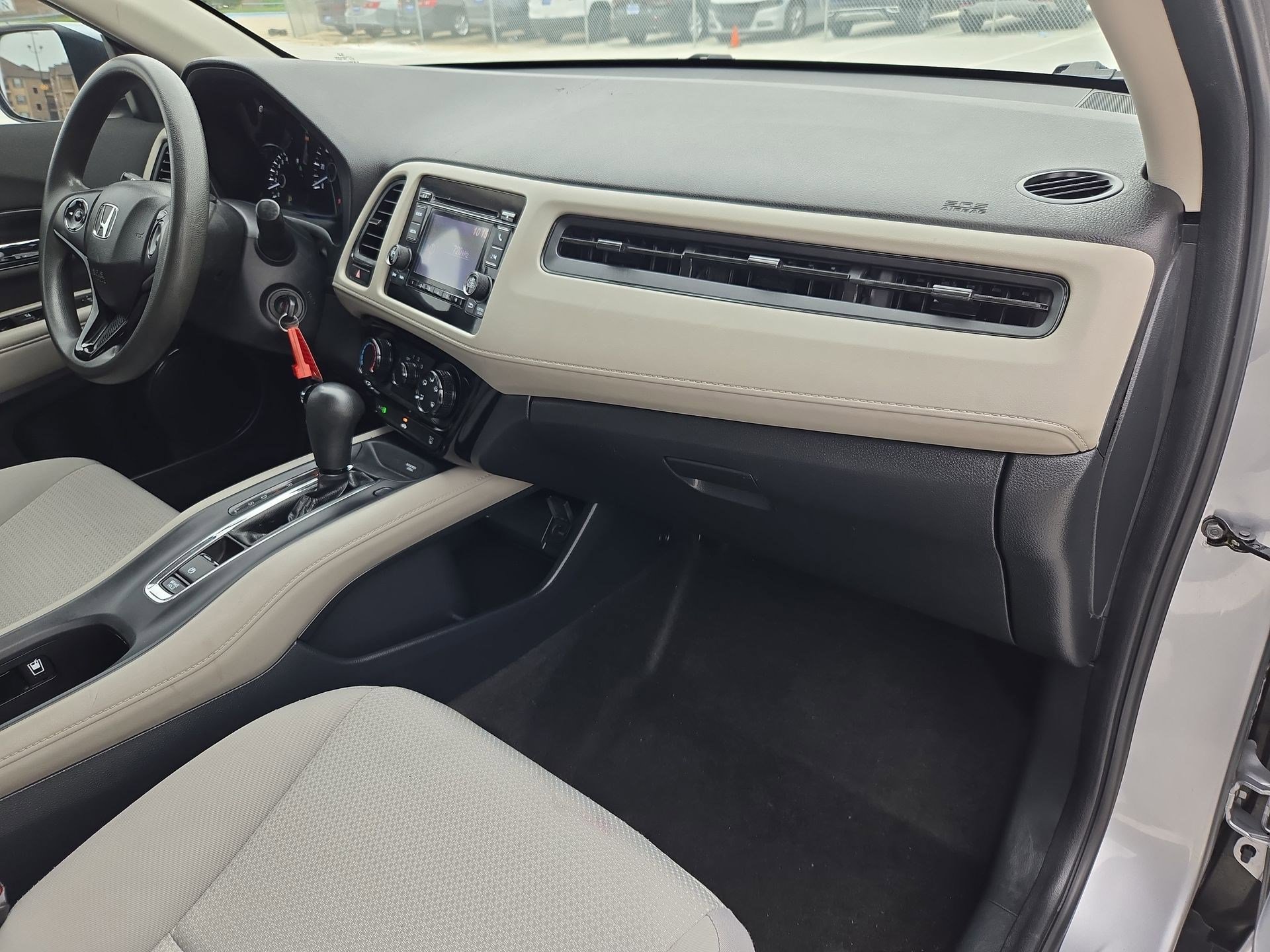 Used 2022 Honda HR-V LX image 27