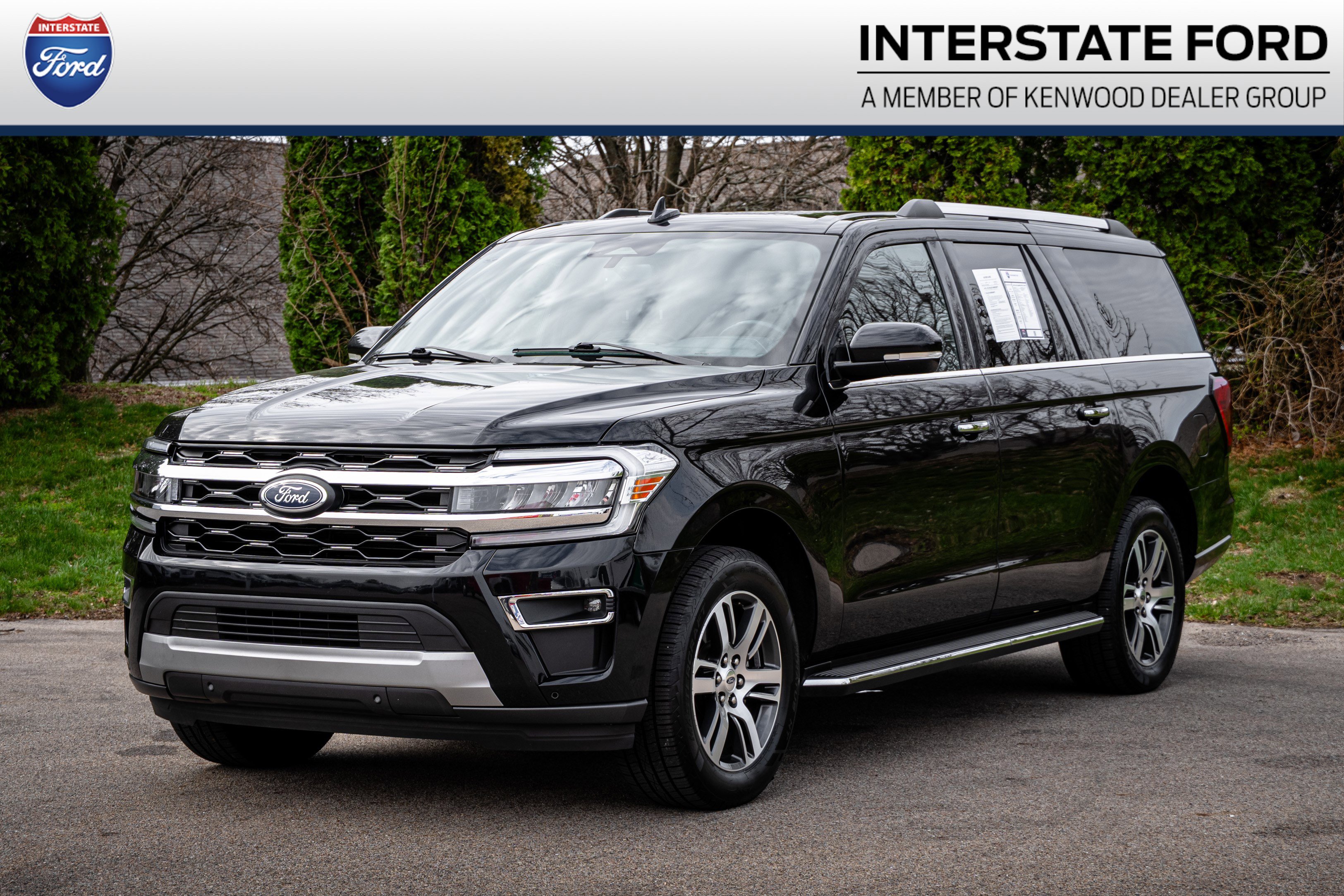 Used 2023 Ford Expedition Max Limited image 1