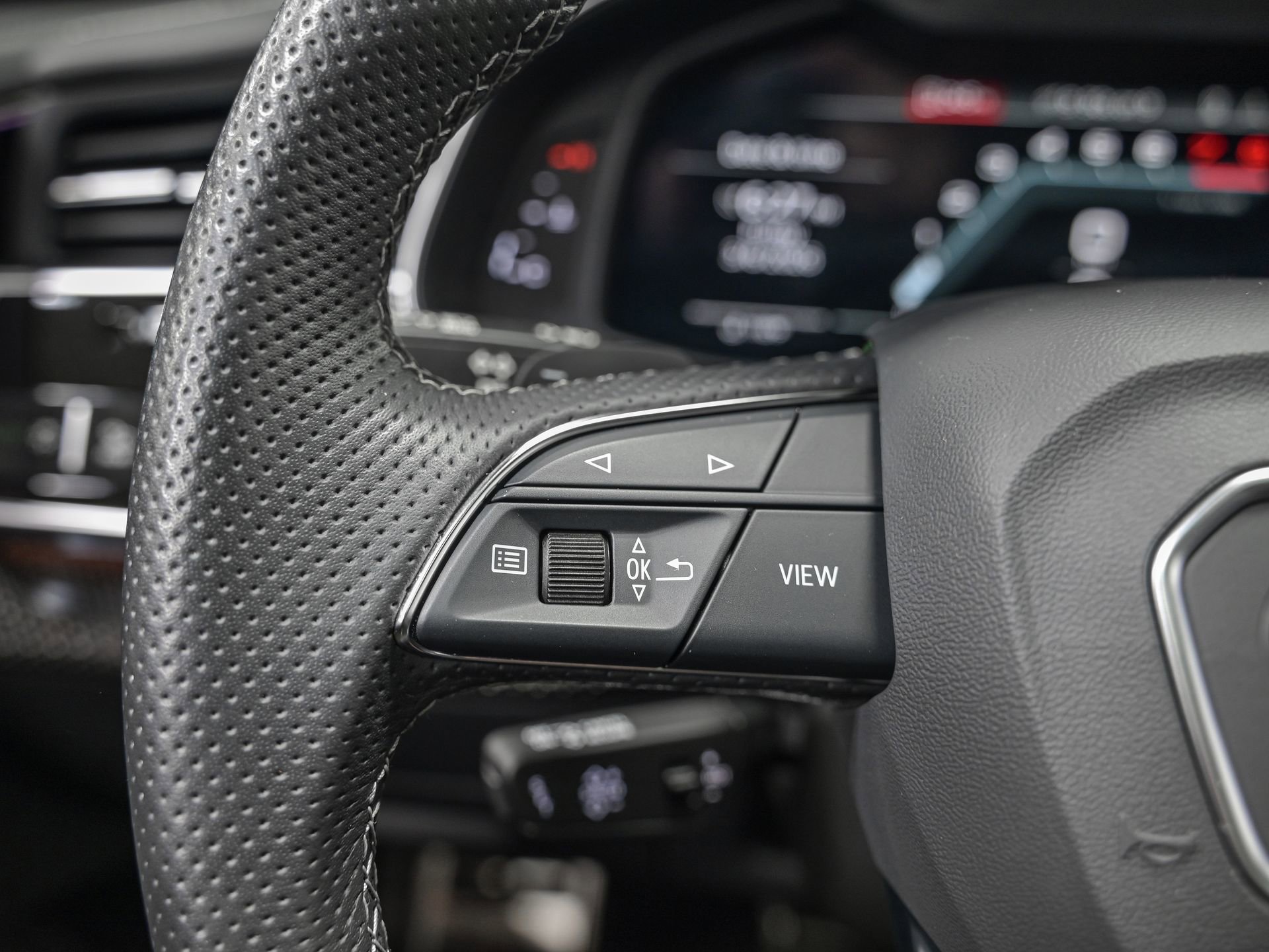 Used 2023 Audi SQ8 Prestige w/ Prestige Package image 19